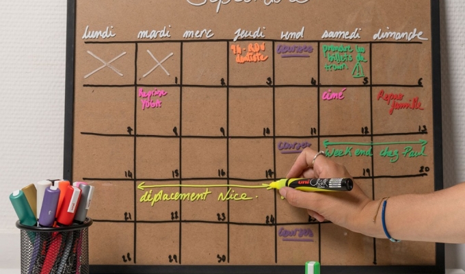 Réalise ton planning de rentrée avec les marqueurs craie CHALK